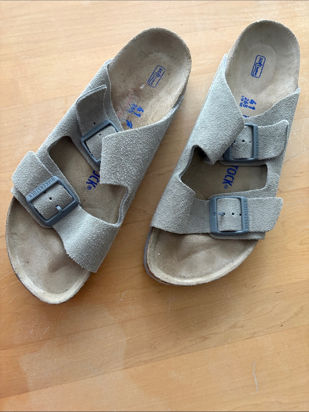 Birkenstock Men’s Arizona Sandals Grey Suede